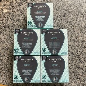 Summer's Eve Active Daily Performance Cloths